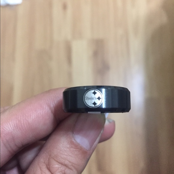 Pittsburgh Steelers Ring - Picture 4 of 6